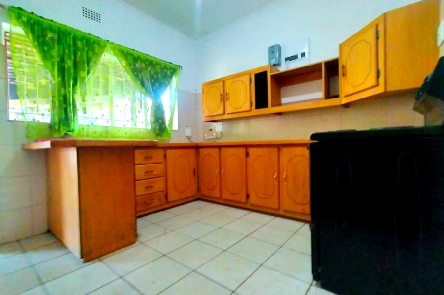 To Let 3 Bedroom Property for Rent in Geelhoutpark North West